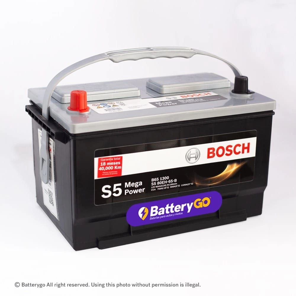Batería Bosch S5 B65 (60Ah) de alto rendimiento para vehículos premium, disponible para servicio a domicilio en Guayaquil.