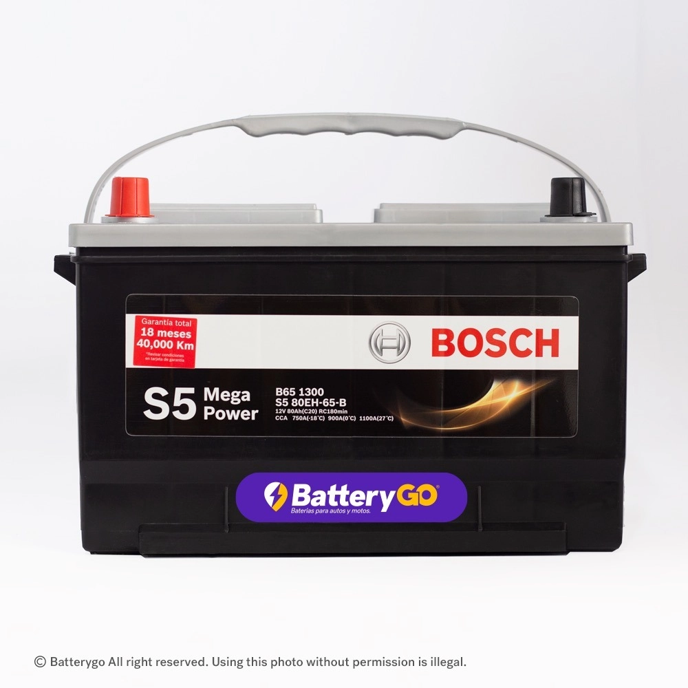 Batería Bosch S5 B65 (60Ah) de alto rendimiento para vehículos premium, disponible para servicio a domicilio en Guayaquil.