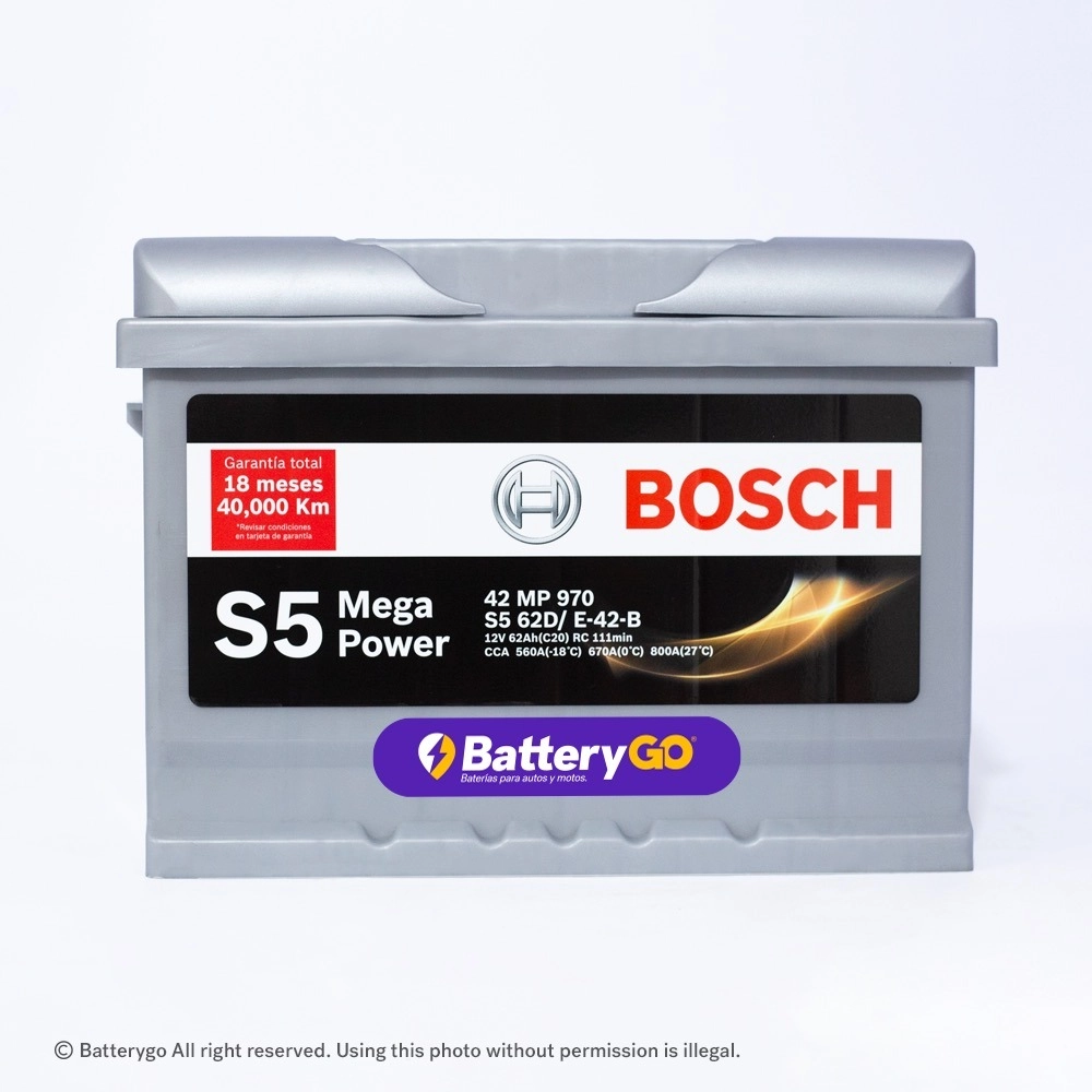 Batería Bosch SS5 42 MP (62Ah) de alto rendimiento para vehículos premium, disponible para servicio a domicilio en Guayaquil.